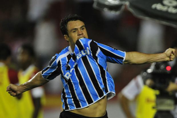 Grêmio vence o Inter no Estádio Beira-Rio e pega o Caxias no fim de semana Diego Vara/