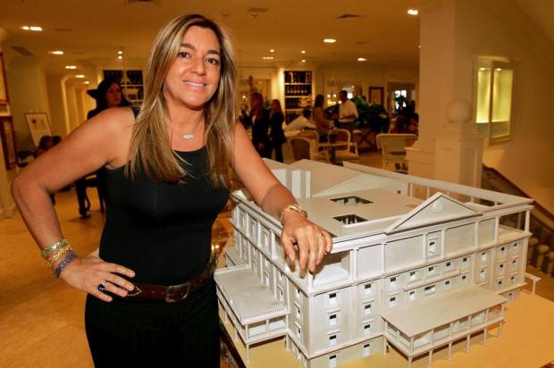 Morre em São Paulo a dona da loja Daslu Ver Descrição/Ver Descrição