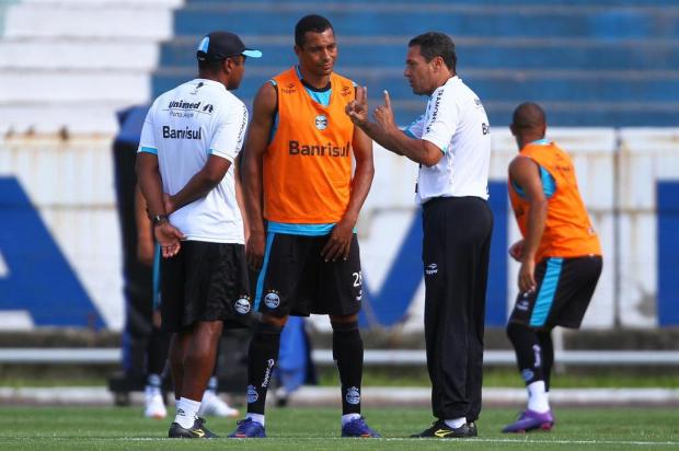 Luxemburgo usa retorno à Libertadores para motivar jogadores do Grêmio LUCAS UEBEL/Gremio.net Luxemburgo usa retorno à Libertadores para motivar jogadores do Grêmio LUCAS UEBEL/Gremio.net