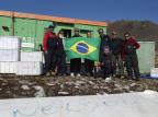 Equipe de pesquisadores gaúchos que estava em outro ponto da Antártica durante incêndio em estação faz contato Unipampa/Divulgação