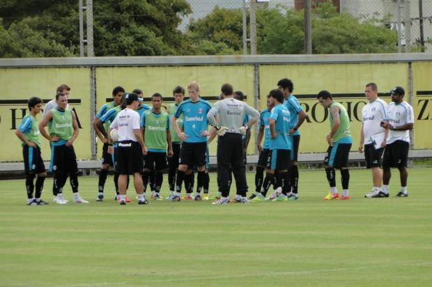 Com atividade para os reservas, Grêmio inicia semana de treinos para encarar o Cerâmica Adriano de Carvalho/Agência RBS