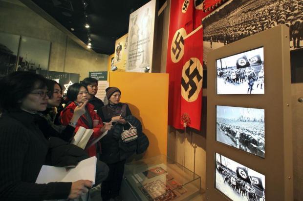 Museu do Holocausto dá lições de esperança e humanidade a jovens e adultos (Rina Castelnuovo/NYTNS