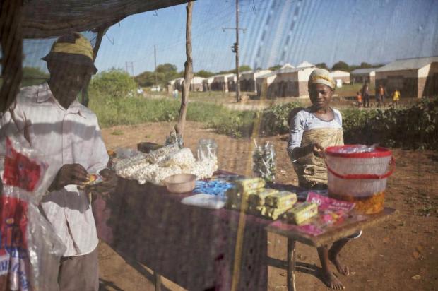 Mesmo sem apartheid, sul-africanos sofrem com corrupção nas províncias Benedicte Kurzen/NYTNS