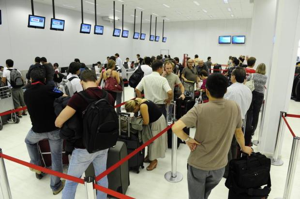 TAM não tem previsão para volta do check-in eletrônico  Ronaldo Bernardi/Agencia RBS