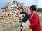 Tornados deixam ao menos seis mortos nos Estados Unidos Angela Lewis/AP/ Tornados deixam ao menos seis mortos nos Estados Unidos Angela Lewis/AP/