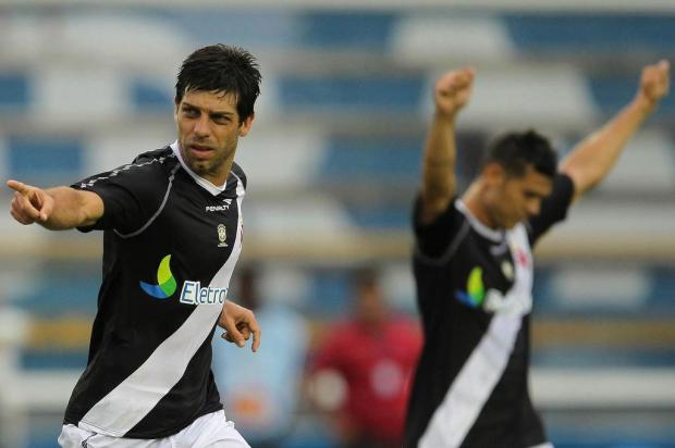 Juninho Pernambucano é sondado para defender time dos EUA em 2013 MARCELO SADIO/Agência Estado