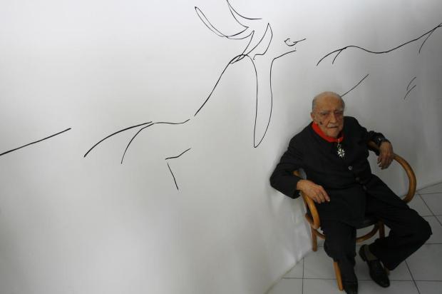 Notícia falsa: boatos sobre a morte de Oscar Niemeyer se espalham pelas redes sociais Ricardo Moraes/AP
