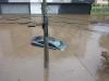 Carro praticamente submerso na avenida Damasco, bairro Azenha