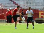 Inter teme que Guiñazu e D'Ale não se recuperem para jogo contra o Santos Emílio Pedroso/