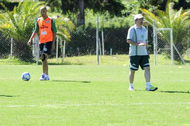 Tarde de conversa entre atletas, comissão técnica e dirigentes para arrumar a casa do Juventude Roni Rigon/Agencia RBS