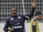 Cristovão faz mistério sobre time que pega o Corinthians Maurício Val/FOTOCOM.NET
