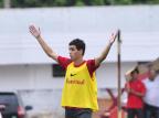 À espera de decisão da Justiça, Oscar é destaque no treino do Inter Lauro Alves/Agencia RBS