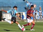 Bertoglio destaca entrosamento: "É mais fácil jogar com alguém como Miralles" Lucas Uebel/Gremio.net Bertoglio destaca entrosamento: "É mais fácil jogar com alguém como Miralles" Lucas Uebel/Gremio.net