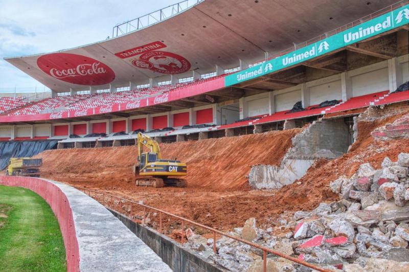 A ideia do Inter é encerrar 2012 com todas as novas arquibancadas já instaladas e prontas para receber o público :imagem 6