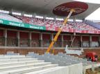 FOTO: Novas estruturas das arquibancadas começam a ser montadas no Beira-Rio Alexandre Ernst/