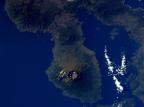 FOTO: astronauta divulga imagem de vulcão em ilha na Indonésia visto do espaço André Kuipers/ESA/Nasa