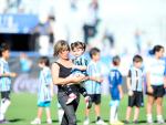 Crianças entram em campo no Olímpico (15.04.2012)