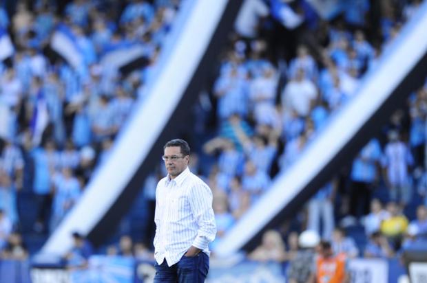 Luxemburgo evita euforia após goleada: "Para passar confiança estamos longe" Ricardo Duarte/