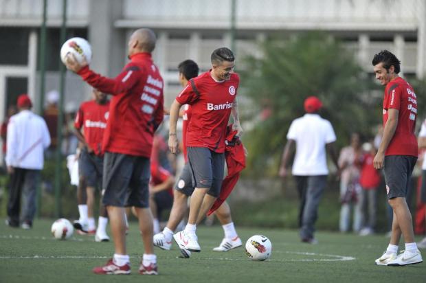 Inter usará estratégia de futsal para jogar no gramado sintético do Juan Aurich Félix Zucco/Agencia RBS Inter usará estratégia de futsal para jogar no gramado sintético do Juan Aurich Félix Zucco/Agencia RBS