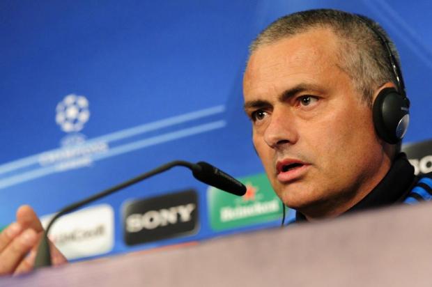 PSG confirma que permanece com Ancelotti e Mourinho fica mais perto do Chelsea JAVIER SORIANO/AFP