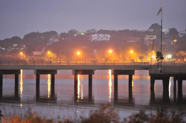 Quarta-feira começa com cerração intensa na Região Metropolitana  Lauro Alves/