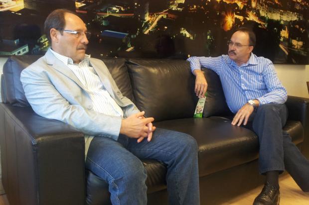Mauro Pereira busca apoio de Sartori para candidatura à prefeitura de Caxias do Sul Daniel Corrêa, divulgação /
