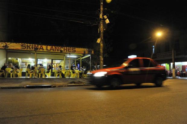 Homem atira em ex-namorada e mais três pessoas em bar da Capital Mateus Bruxel/Agencia RBS