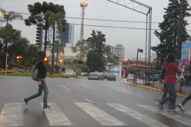 Chuva chega para amenizar efeitos da seca em Erechim Marielise Ferreira/Agencia RBS Chuva chega para amenizar efeitos da seca em Erechim Marielise Ferreira/Agencia RBS