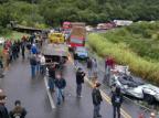 Chegamos a 19 mortes neste ano na região, lamenta policial após acidente em Farroupilha Ricardo Wolffenbüttel/Agência RBS Chegamos a 19 mortes neste ano na região, lamenta policial após acidente em Farroupilha Ricardo Wolffenbüttel/Agência RBS
