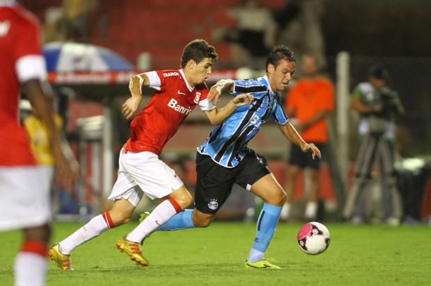 Departamento jurídico do Grêmio está atento à utilização de Oscar no Gre-Nal Lucas Uebel, Divulgação/ Departamento jurídico do Grêmio está atento à utilização de Oscar no Gre-Nal Lucas Uebel, Divulgação/