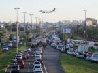 AO VIVO: motoristas enfrentam lentidão nas principais vias da Região Metropolitana Felipe Daroit/Agencia RBS AO VIVO: motoristas enfrentam lentidão nas principais vias da Região Metropolitana Felipe Daroit/Agencia RBS