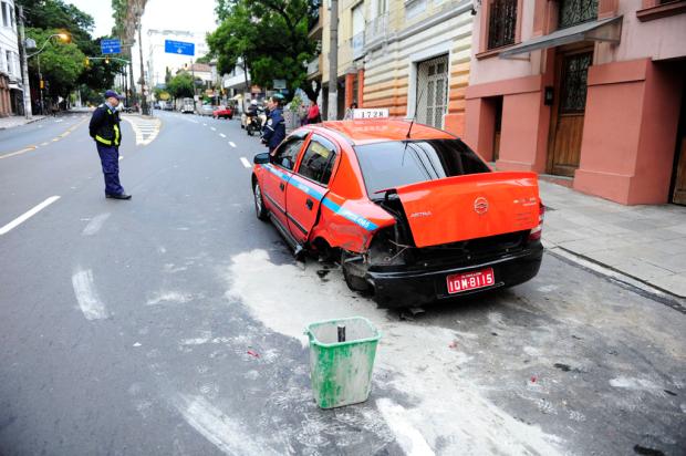 Madrugada tem 11 acidentes de trânsito em Porto Alegre Ronaldo Bernardi/ Madrugada tem 11 acidentes de trânsito em Porto Alegre Ronaldo Bernardi/