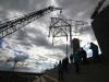 Serão utilizadas 96 estruturas metálicas iguais à primeira instalada na tarde desta segunda