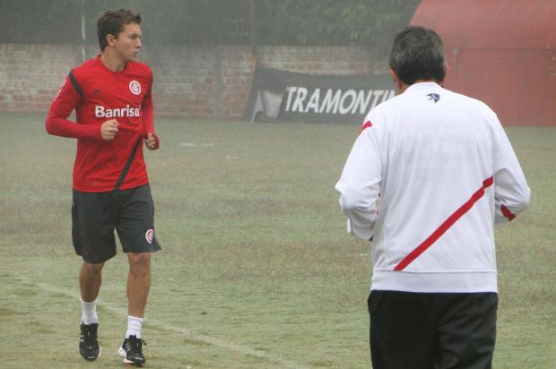Em recuperação, Dagoberto corre contra o tempo para enfrentar o Fluminense Alexandre Ernst/