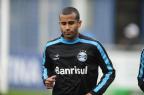 Após cirurgia no joelho, Julio Cesar começará fisioterapia na próxima semana (Mauro Vieira/Agencia RBS)