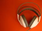 Baixe o volume: som alto demais prejudica a audição Stock Images/Stock Images