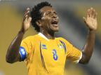 Bate-papo com Zé Roberto: "Imagina agora eu fazer um gol e ver a avalanche descendo" AlGharafa.com/Divulgação Bate-papo com Zé Roberto: "Imagina agora eu fazer um gol e ver a avalanche descendo" AlGharafa.com/Divulgação