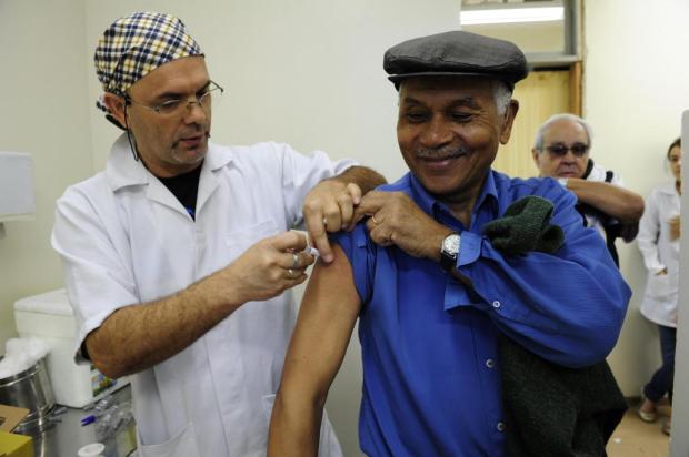 Vacinação contra a gripe começa neste sábado com meta de atingir quase dois milhões de pessoas Ronaldo Bernardi/Agencia RBS