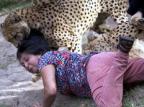 Mulher é atacada por guepardos na África do Sul Archibald D'Mello/AP Photo Mulher é atacada por guepardos na África do Sul Archibald D'Mello/AP Photo