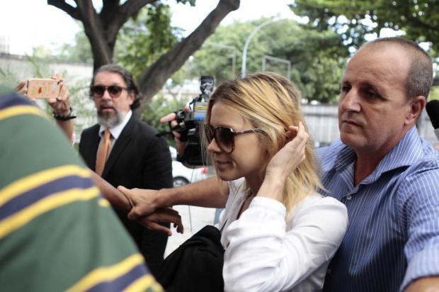 Carolina Dieckmann presta depoimento após vazamento de imagens íntimas na internet ALEX RIBEIRO/Agência Estado Carolina Dieckmann presta depoimento após vazamento de imagens íntimas na internet ALEX RIBEIRO/Agência Estado