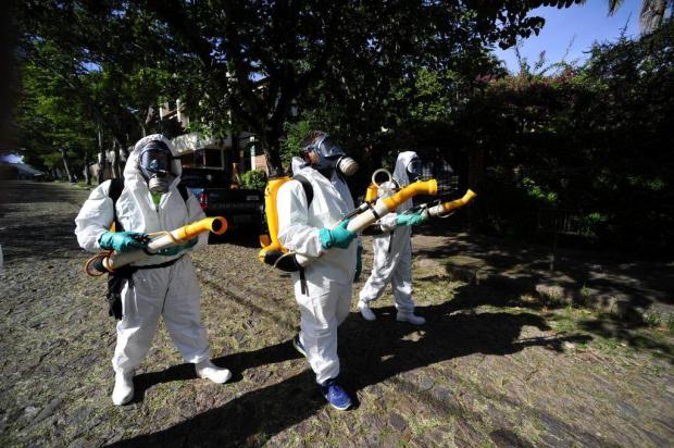 Secretaria da Saúde monta operação para evitar contágio da dengue na zona sul da Capital Ronaldo Bernardi/Agência RBS Secretaria da Saúde monta operação para evitar contágio da dengue na zona sul da Capital Ronaldo Bernardi/Agência RBS