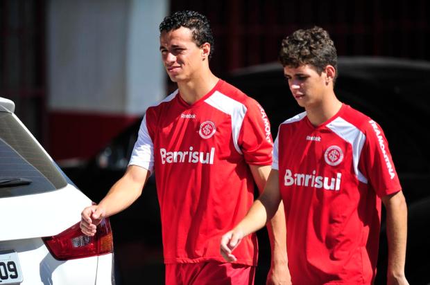 Oscar e Damião são convocados para a Seleção e desfalcam o Inter por 15 dias Diego Vara/ Oscar e Damião são convocados para a Seleção e desfalcam o Inter por 15 dias Diego Vara/