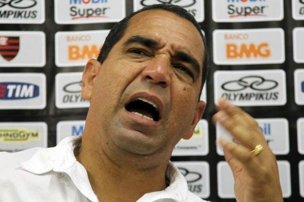 Zinho nega proposta e está fora do Flamengo: "Não ficarei em 2013" Maurício Val/VIPCOMM