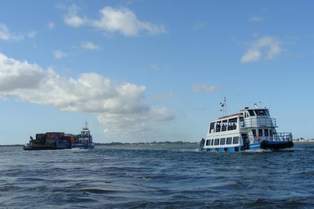 Usuários enfrentam problemas para cruzar canal no sul do Estado Rafael Diverio/Agência RBS