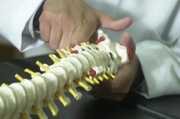 Cirurgia inédita restaura função da mão de paciente tetraplégico Paulo Franken/Agencia RBS