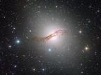 Telescópio registra a mais detalhada imagem da galáxia Centaurus A ESO/Divulgação Telescópio registra a mais detalhada imagem da galáxia Centaurus A ESO/Divulgação