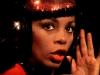 Em decorrência de complicações de de câncer, a cantora Donna Summer morreu aos 63 anos, na Flórida