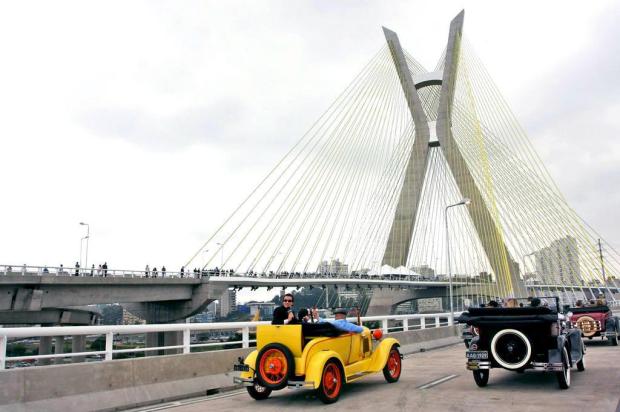 Porto Alegre entra na onda dos viadutos estaiados Ver Descrição/Ver Descrição