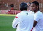 De férias, Luiz Adriano diz que ainda não é o momento de retornar ao Brasil Alexandre Ernst/Agência RBS De férias, Luiz Adriano diz que ainda não é o momento de retornar ao Brasil Alexandre Ernst/Agência RBS