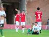 Dátolo, Dagoberto e Damião (de costas), comemoram o gol que teve a participação dos três